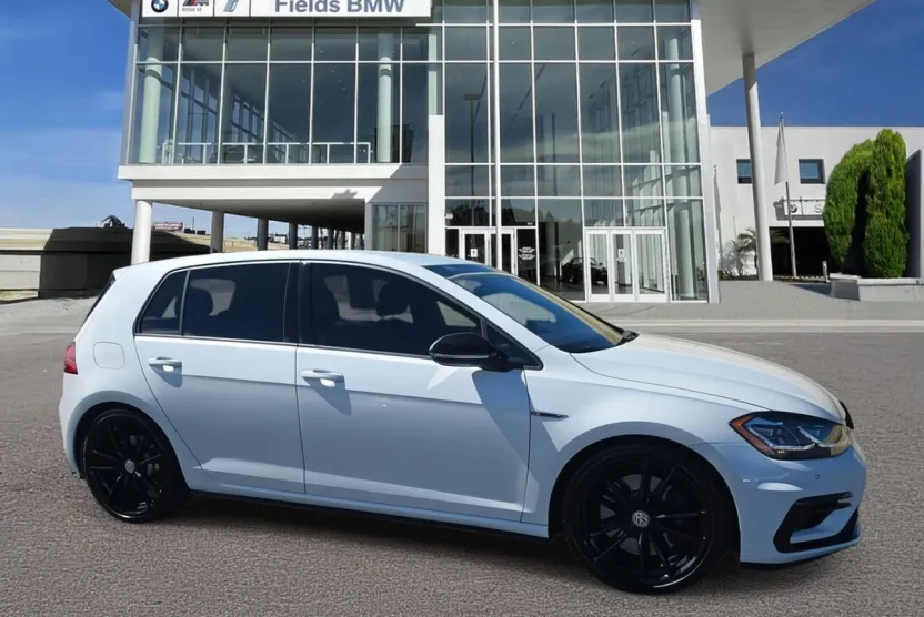2019 Volkswagen Golf R 4Motion photo 1