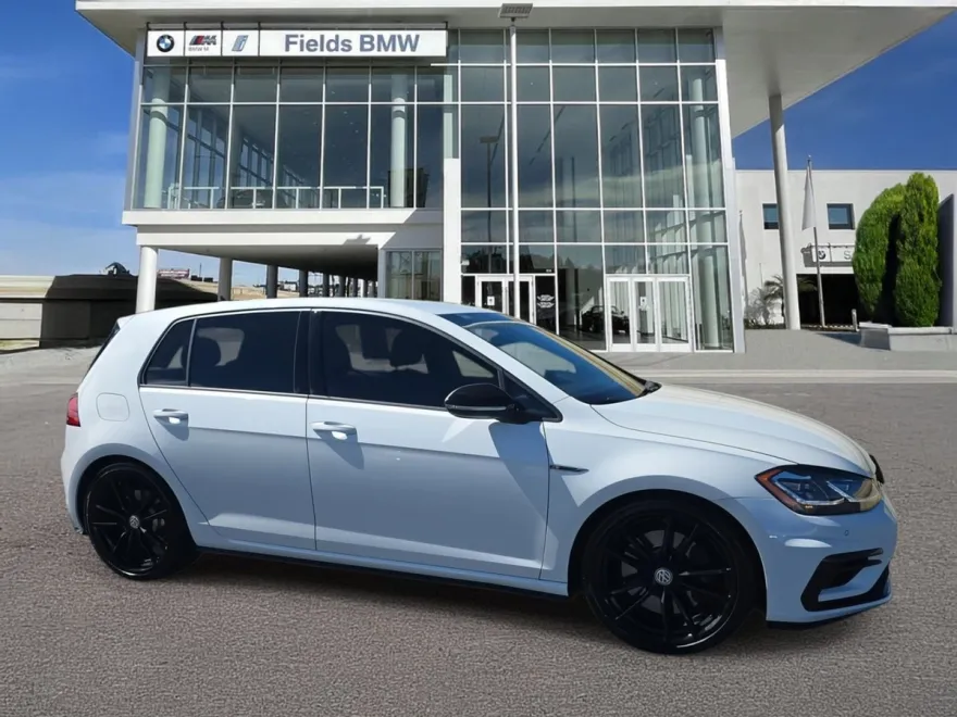 2019 Volkswagen Golf R 4Motion photo 1