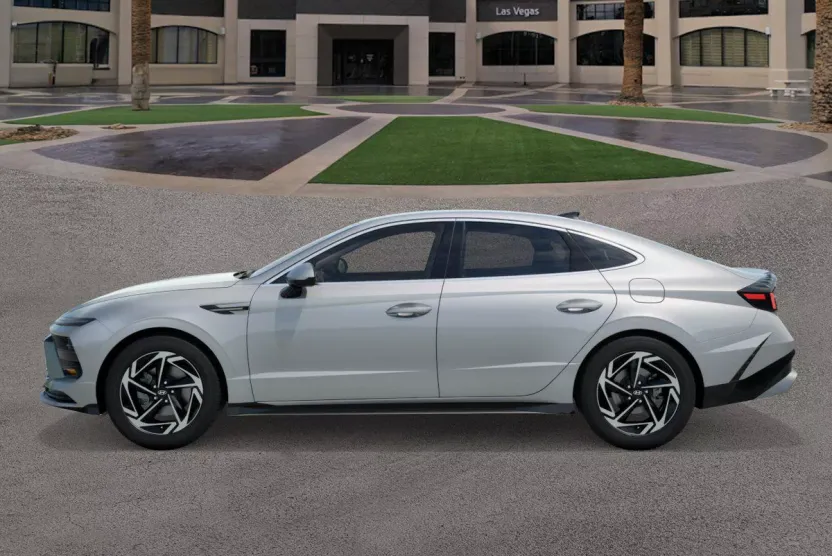 2026 Hyundai Sonata SEL Sport photo 1