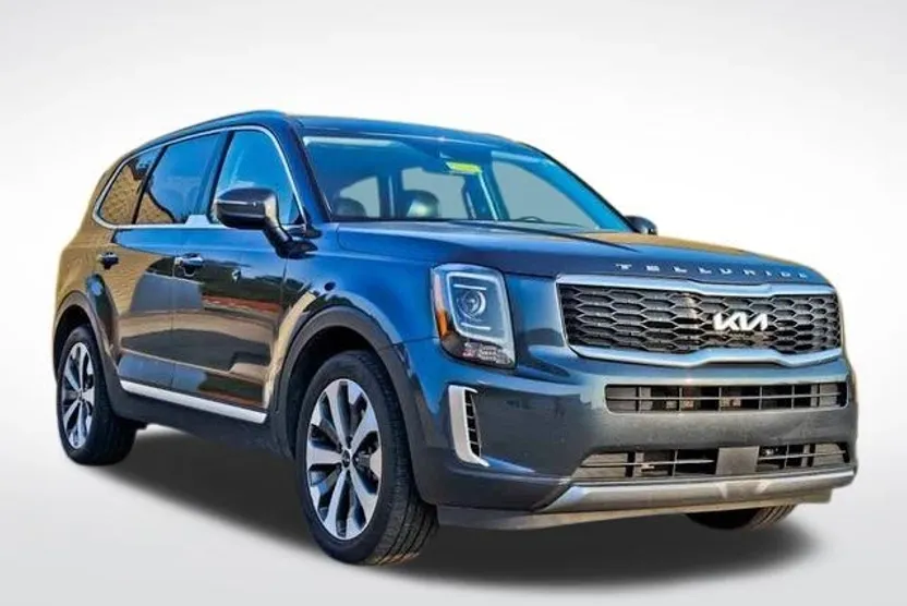 2022 Kia Telluride S photo 1