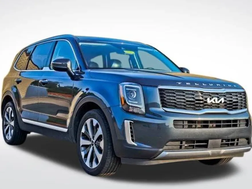 2022 Kia Telluride S photo 1