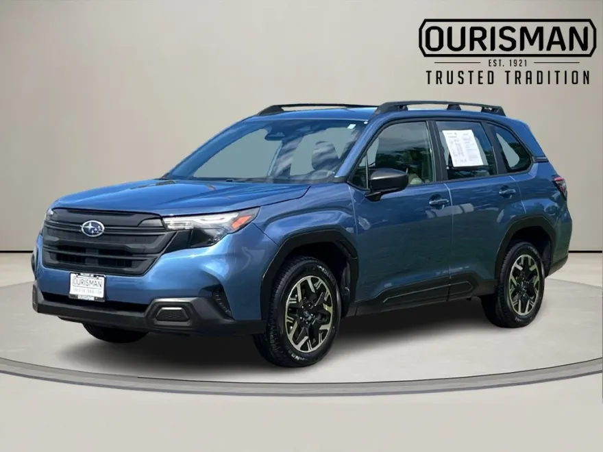 2025 Subaru Forester Base photo 1
