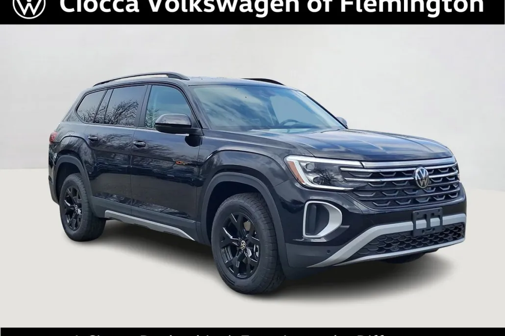 2025 Volkswagen Atlas Peak Edition SE photo 1