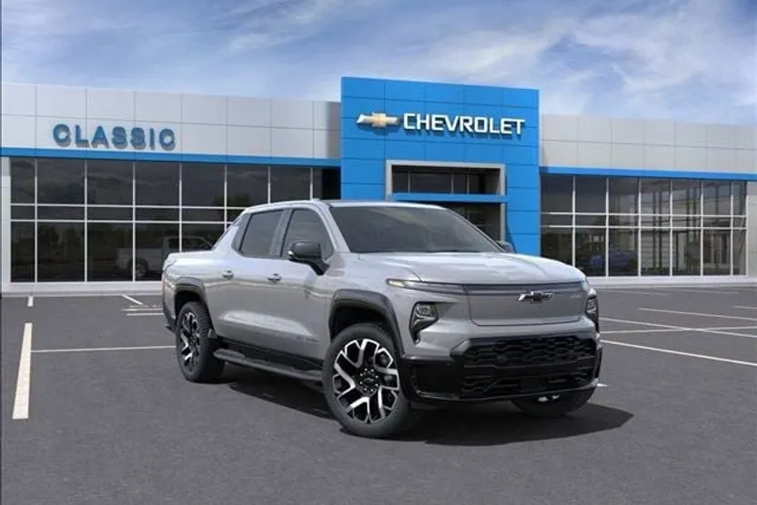 2025 Chevrolet Silverado EV RST photo 1