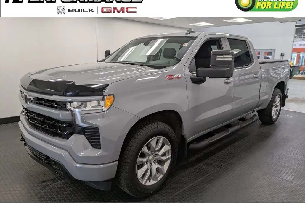 2024 Chevrolet Silverado 1500 RST photo 1