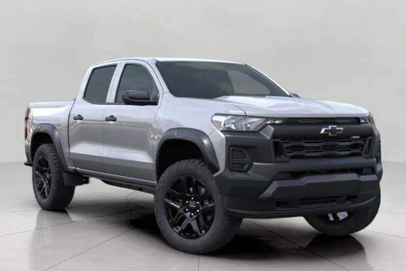 2025 Chevrolet Colorado Trail Boss photo 1
