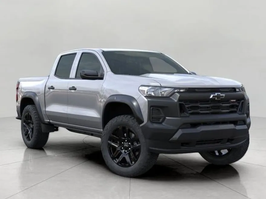 2025 Chevrolet Colorado Trail Boss photo 1
