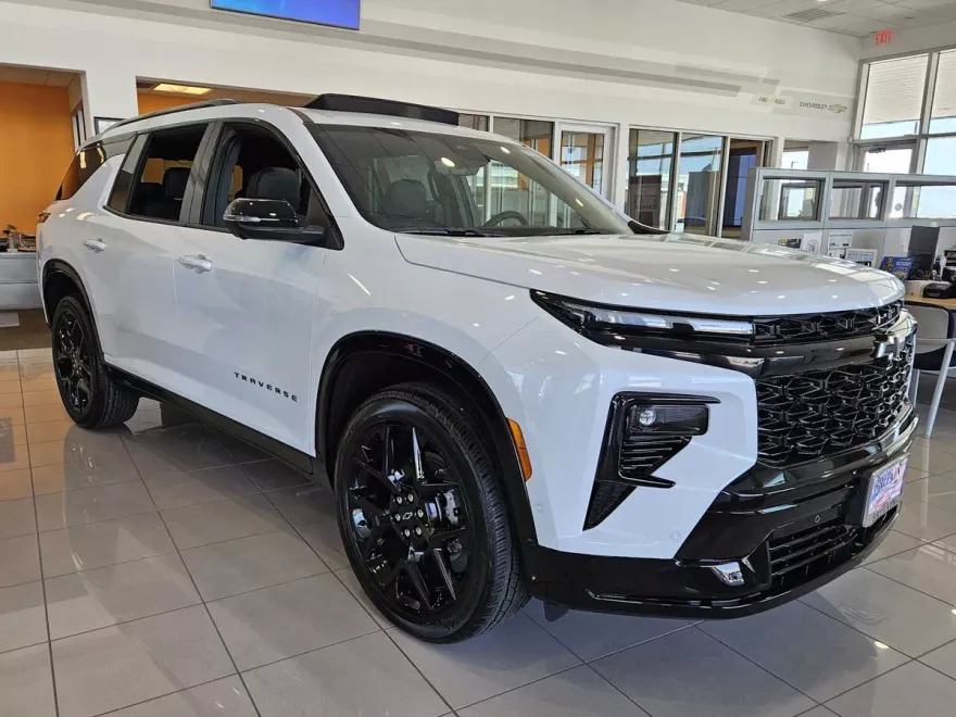 2026 Chevrolet Traverse RS photo 1