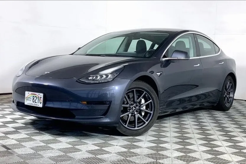 2018 Tesla Model 3 Long Range photo 1
