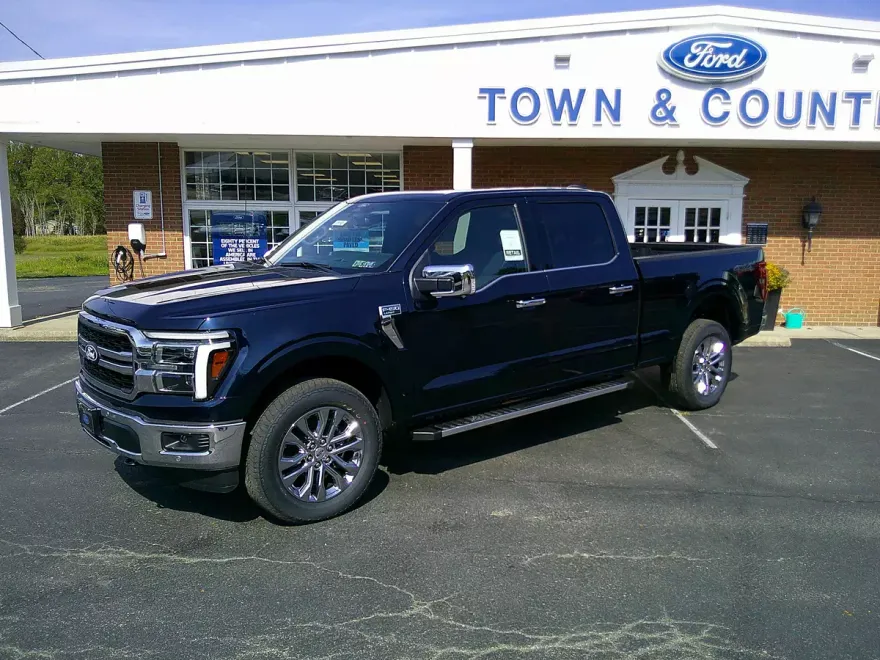 2025 Ford F-150 Lariat photo 1