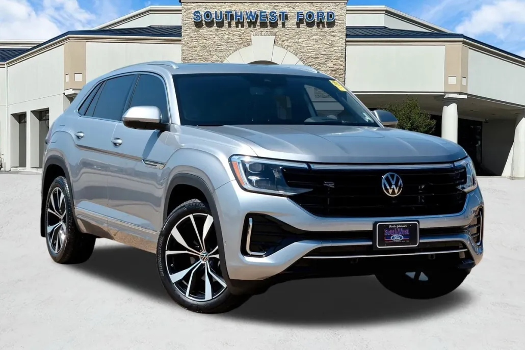 2024 Volkswagen Atlas Cross Sport SEL Premium R-Line photo 1