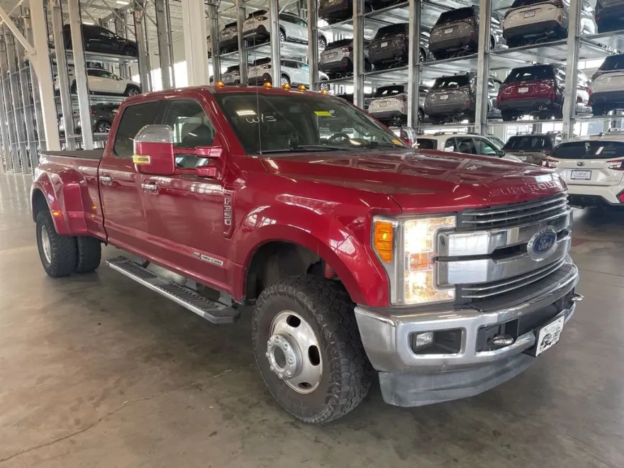 2017 Ford F-350 photo 1