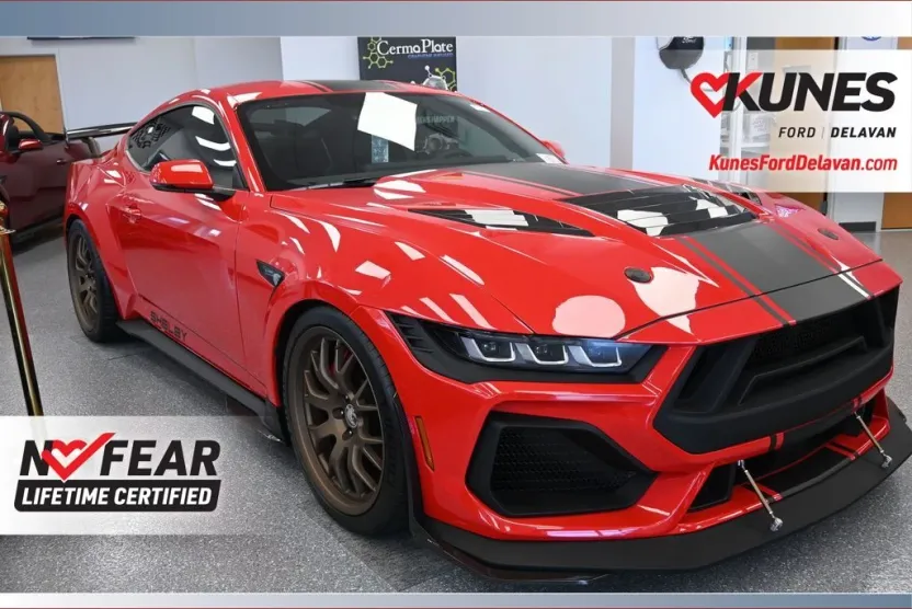 2025 Ford Mustang Shelby photo 1