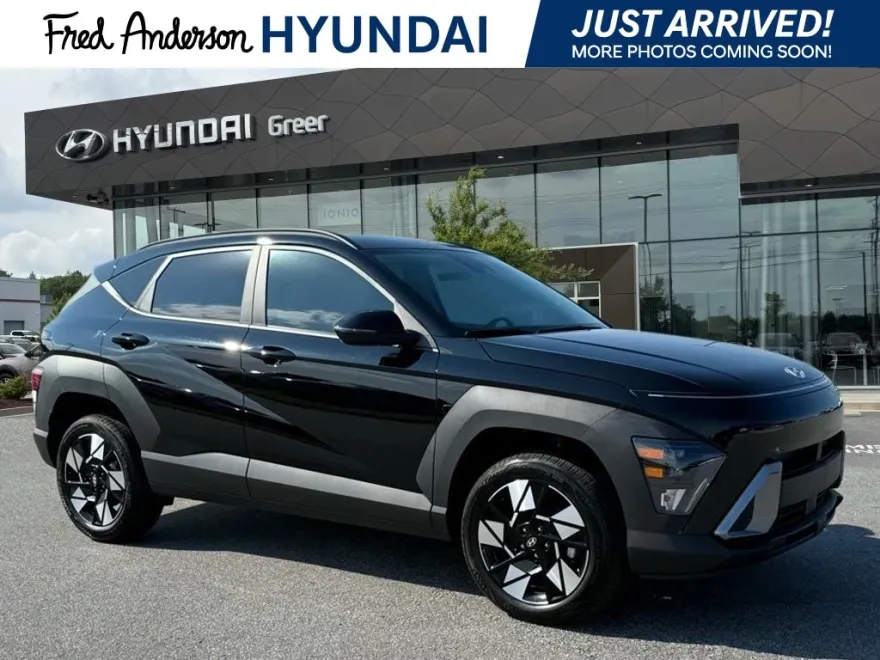 2025 Hyundai Kona SEL photo 1