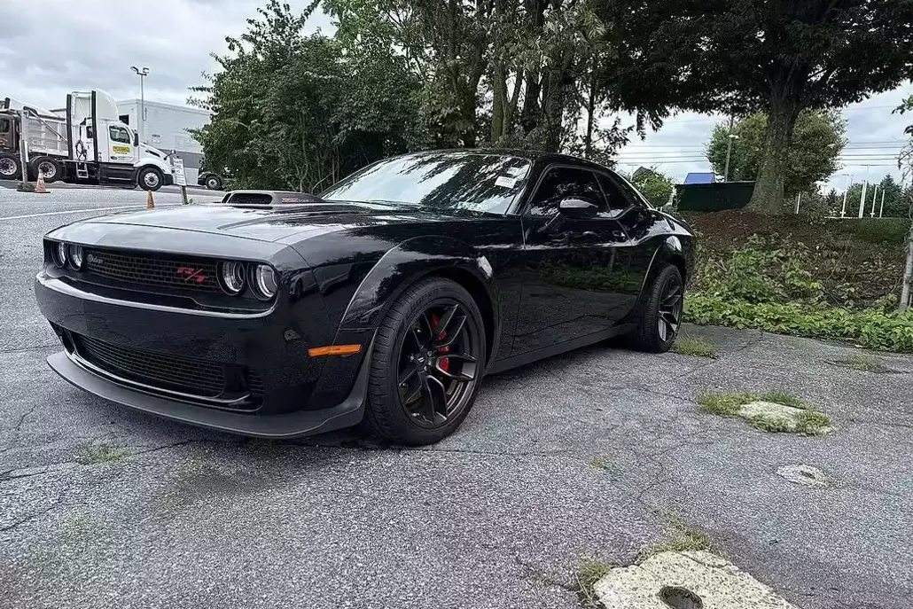 2022 Dodge Challenger R/T Scat Pack Widebody photo 1