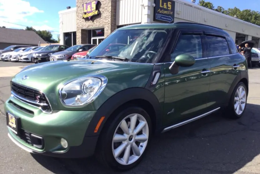 2015 Mini Countryman ALL4 S photo 1