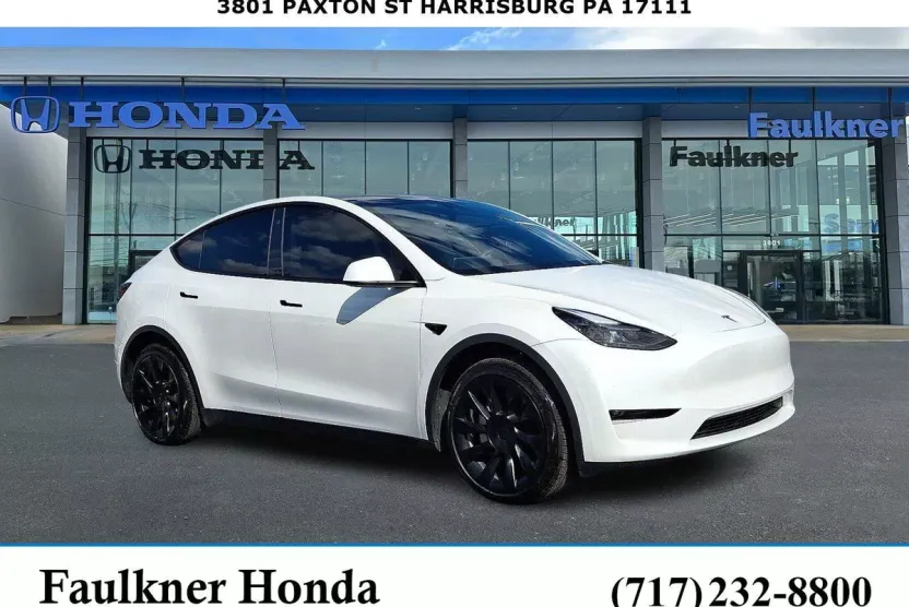 2023 Tesla Model Y Long Range photo 1