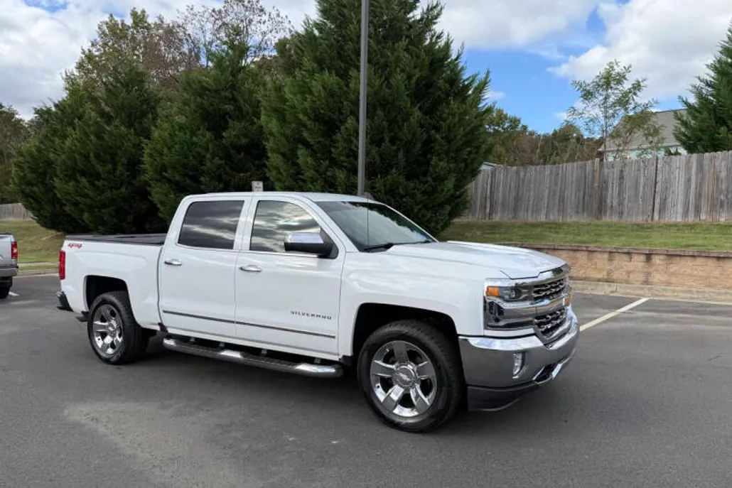 2018 Chevrolet Silverado 1500 LTZ photo 1