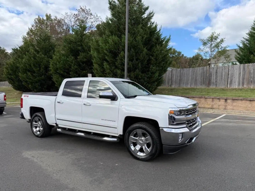 2018 Chevrolet Silverado 1500 LTZ photo 1