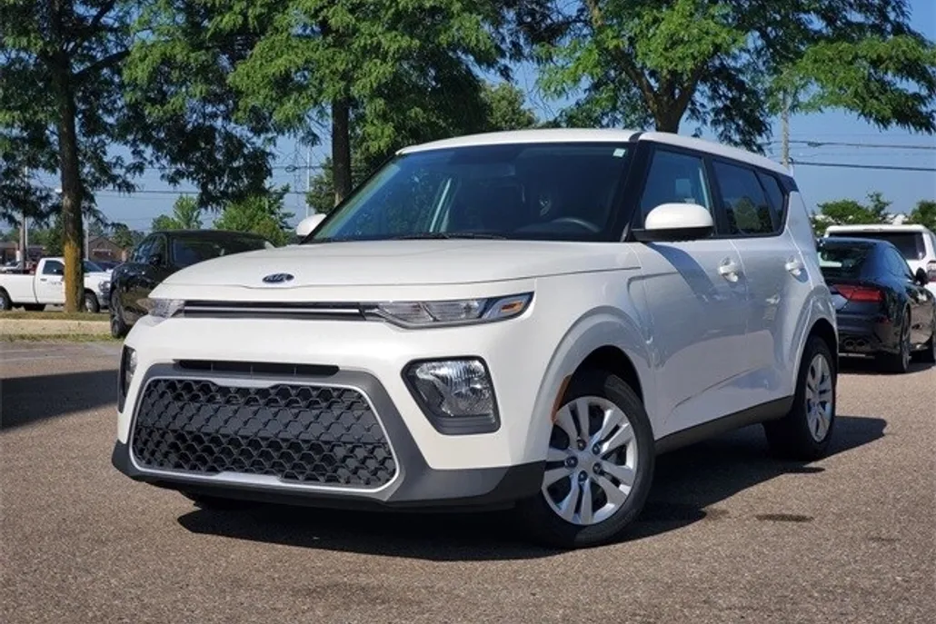 2020 Kia Soul LX photo 1