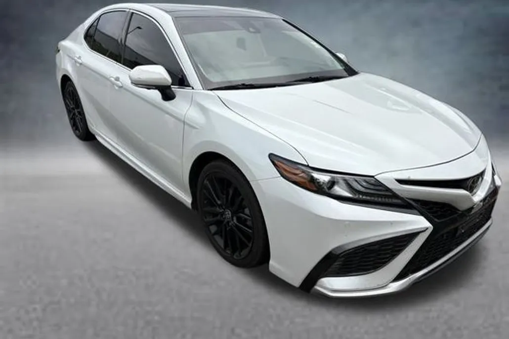 2022 Toyota Camry XSE photo 1