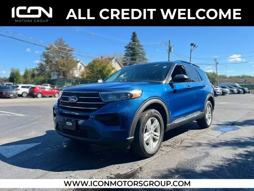 2022 Ford Explorer XLT photo 1