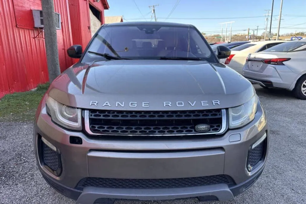2017 Land Rover Range Rover Evoque SE photo 1
