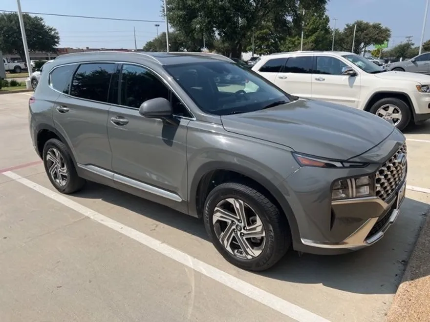 2022 Hyundai Santa Fe SEL photo 1