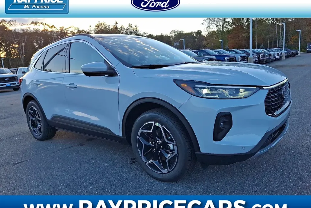 2025 Ford Escape Platinum photo 1