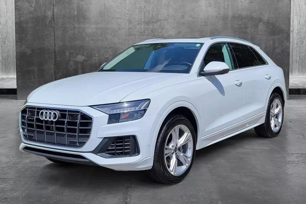 2023 Audi Q8 Premium Plus photo 1