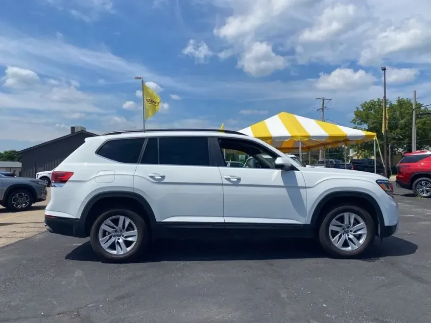 2021 Volkswagen Atlas S photo 1