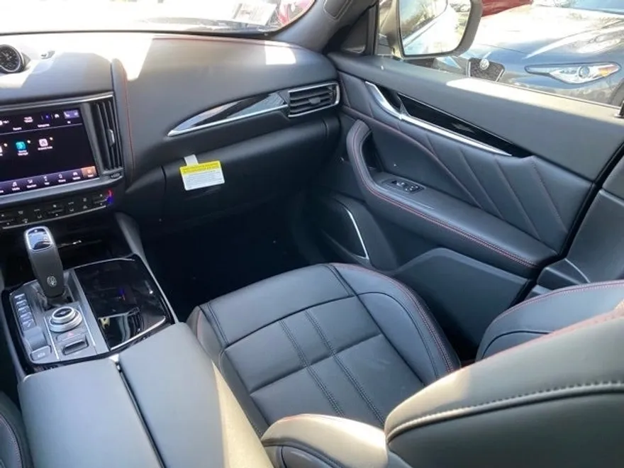2024 Maserati Levante Modena photo 45