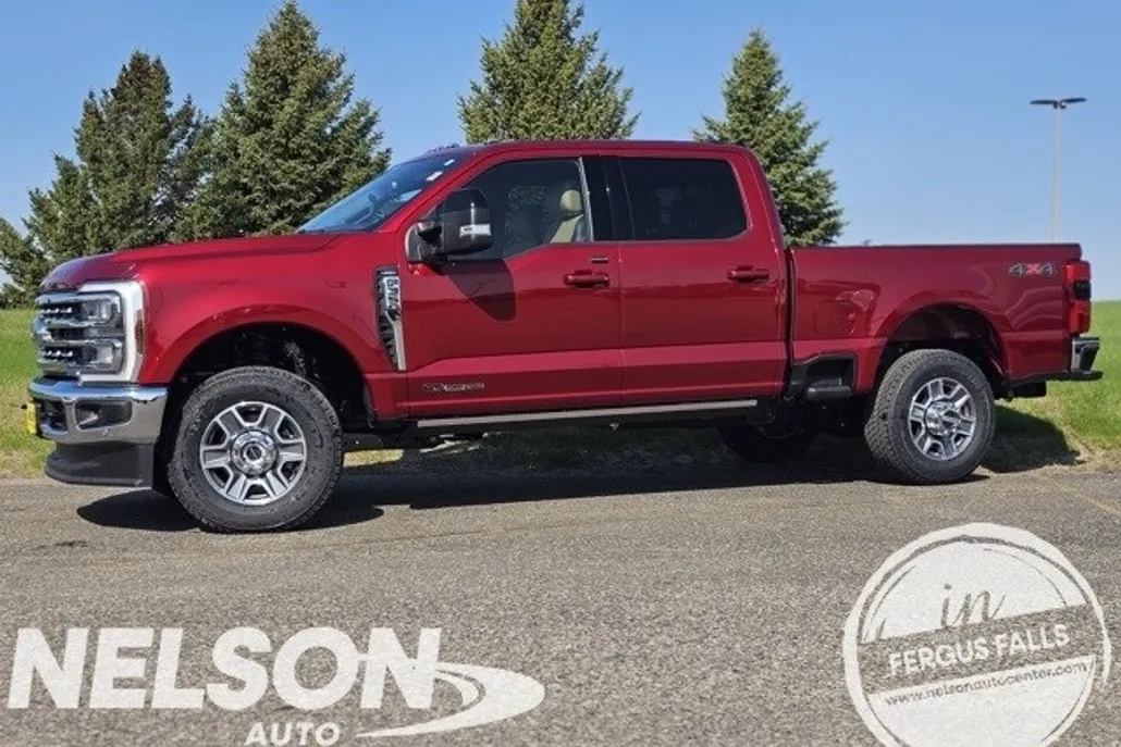 2025 Ford F-350 Lariat photo 1