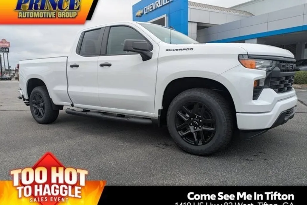 2026 Chevrolet Silverado 1500 Custom photo 1