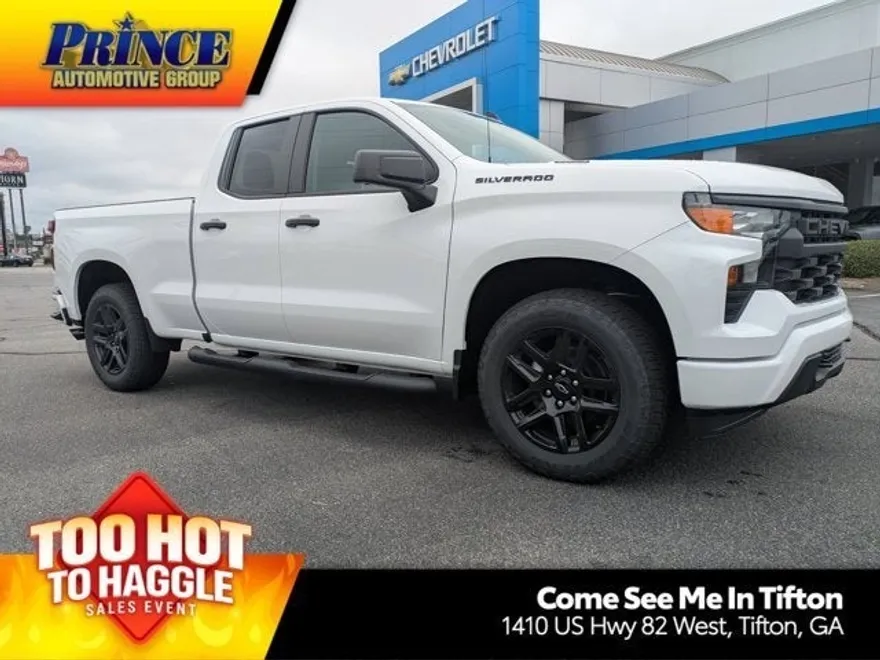 2026 Chevrolet Silverado 1500 Custom photo 1