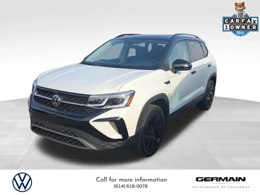 2024 Volkswagen Taos SE photo 1