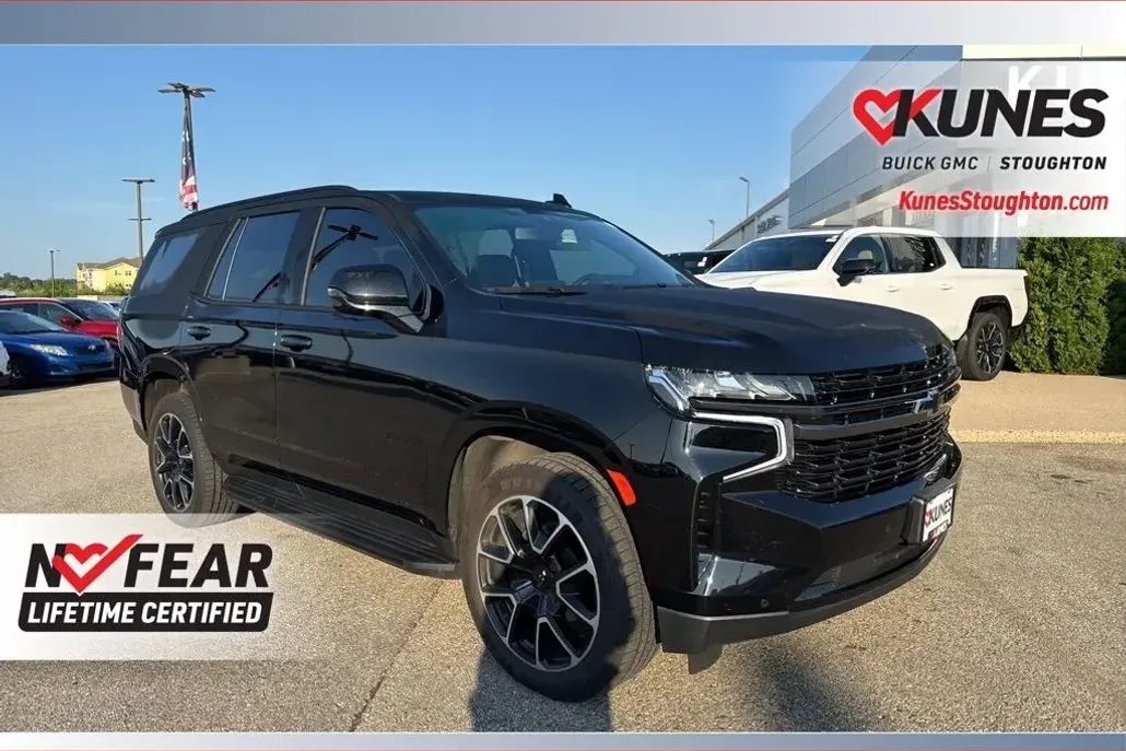 2022 Chevrolet Tahoe RST photo 1