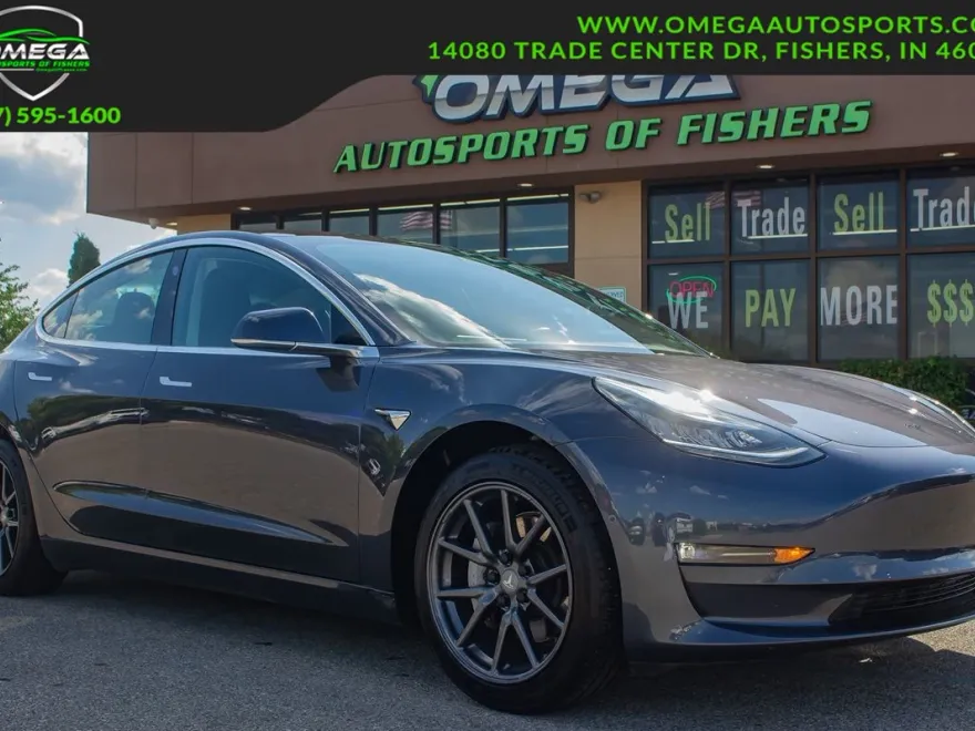 2019 Tesla Model 3 Mid Range photo 1