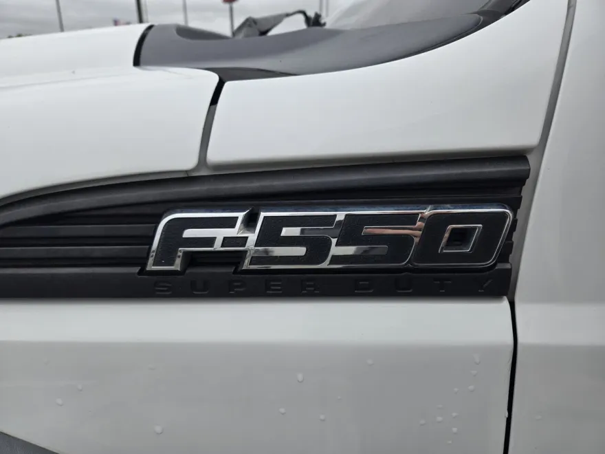 2011 Ford F-550 XL photo 1