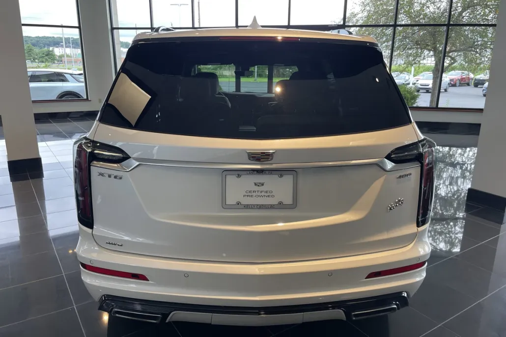2022 Cadillac XT6 Sport photo 1