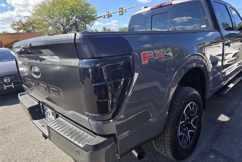 2021 Ford F-150 Lariat photo 1