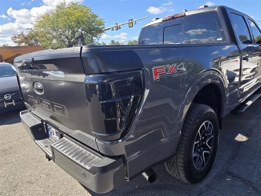 2021 Ford F-150 Lariat photo 1