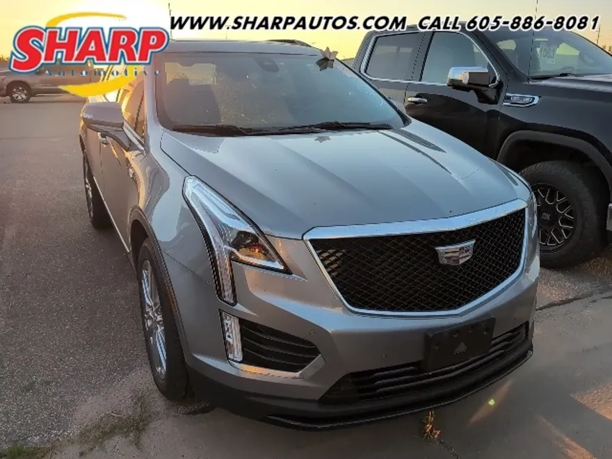 2024 Cadillac XT5 Sport photo 1