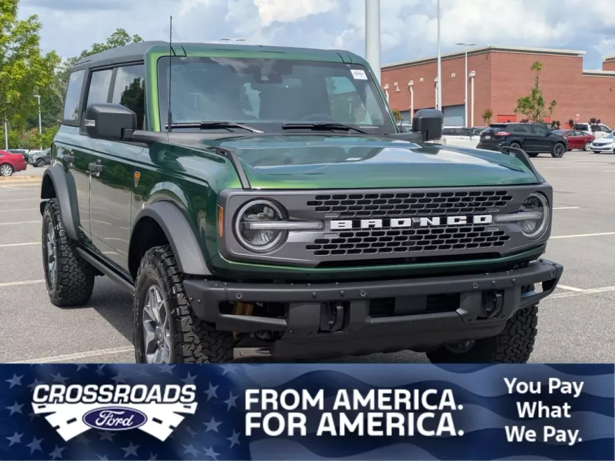 2025 Ford Bronco Badlands photo 1