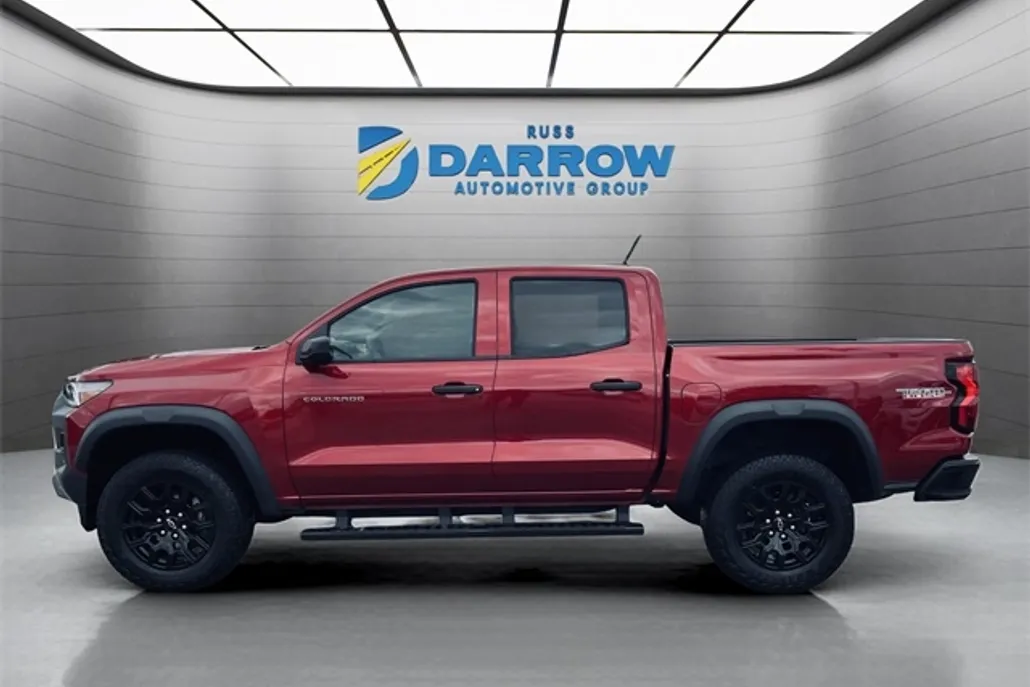 2023 Chevrolet Colorado Trail Boss photo 1