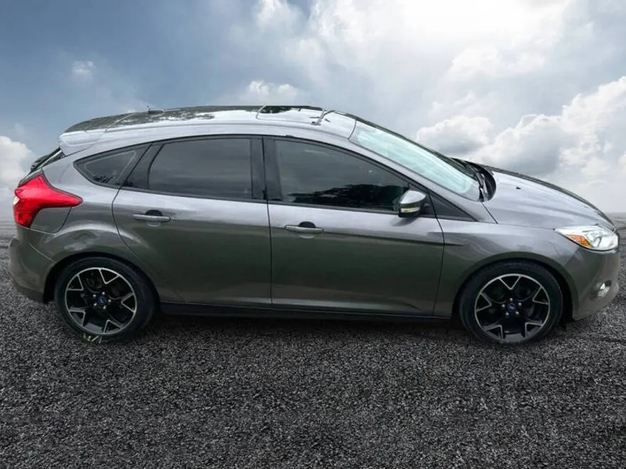 2013 Ford Focus SE photo 1