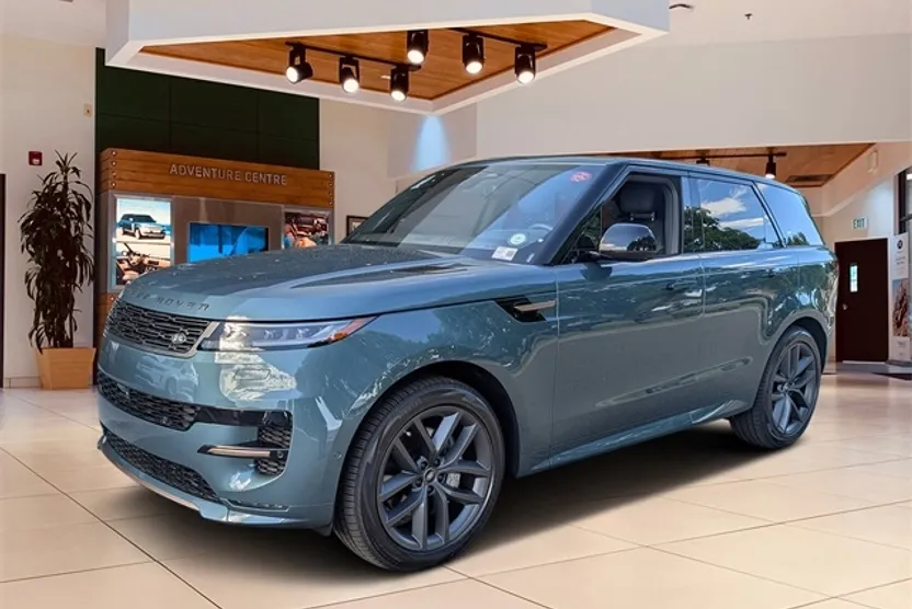 2025 Land Rover Range Rover Sport SE photo 1