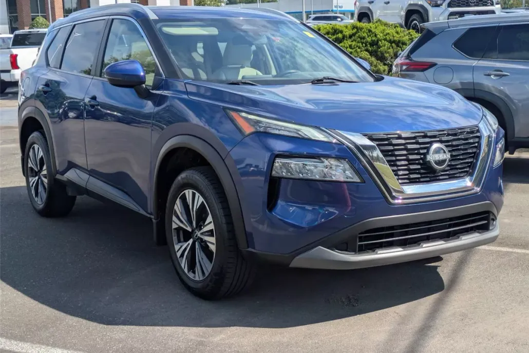 2022 Nissan Rogue SV photo 1