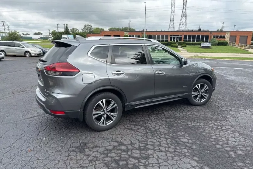 2018 Nissan Rogue SL Hybrid photo 1