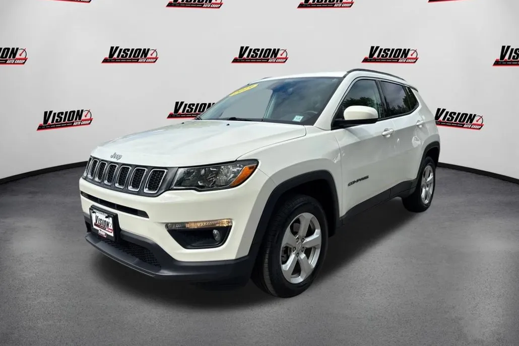 2019 Jeep Compass Latitude photo 1